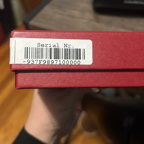 Ferragamo Gancini credit card holder crossbody - Picture 9 of 10